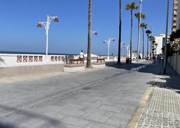 Piso De Lujo En Primera Linea De Playa Y Garaje