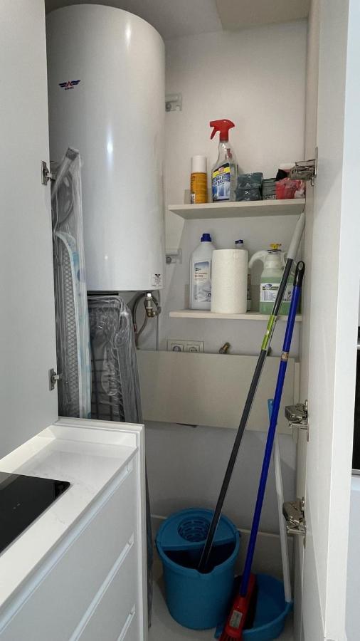 Piso De Lujo En Primera Linea De Playa Y Garaje Kadyks